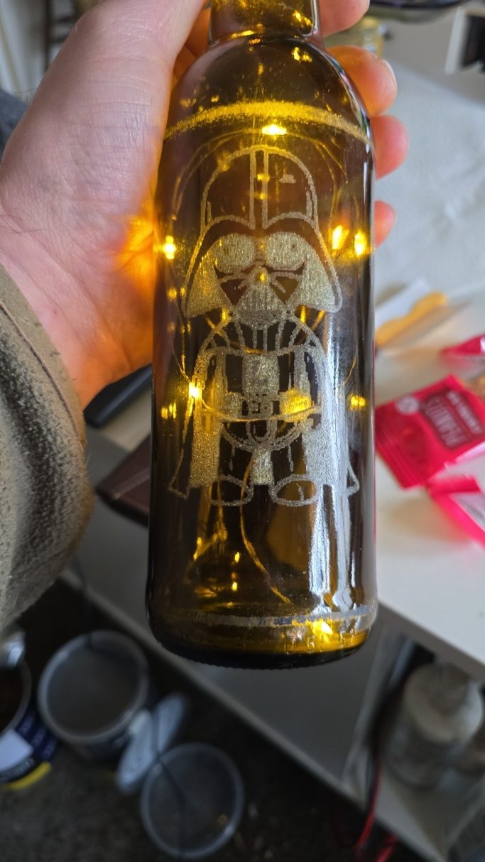 glasgravur flasche lord helmchen beleuchtung